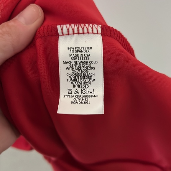 Socialite red dress - Picture 7 of 7